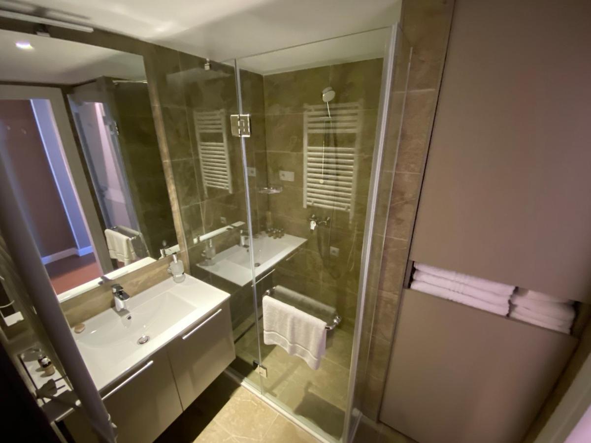 Gq Premium Apartments In Alliance Palace Batoumi Extérieur photo
