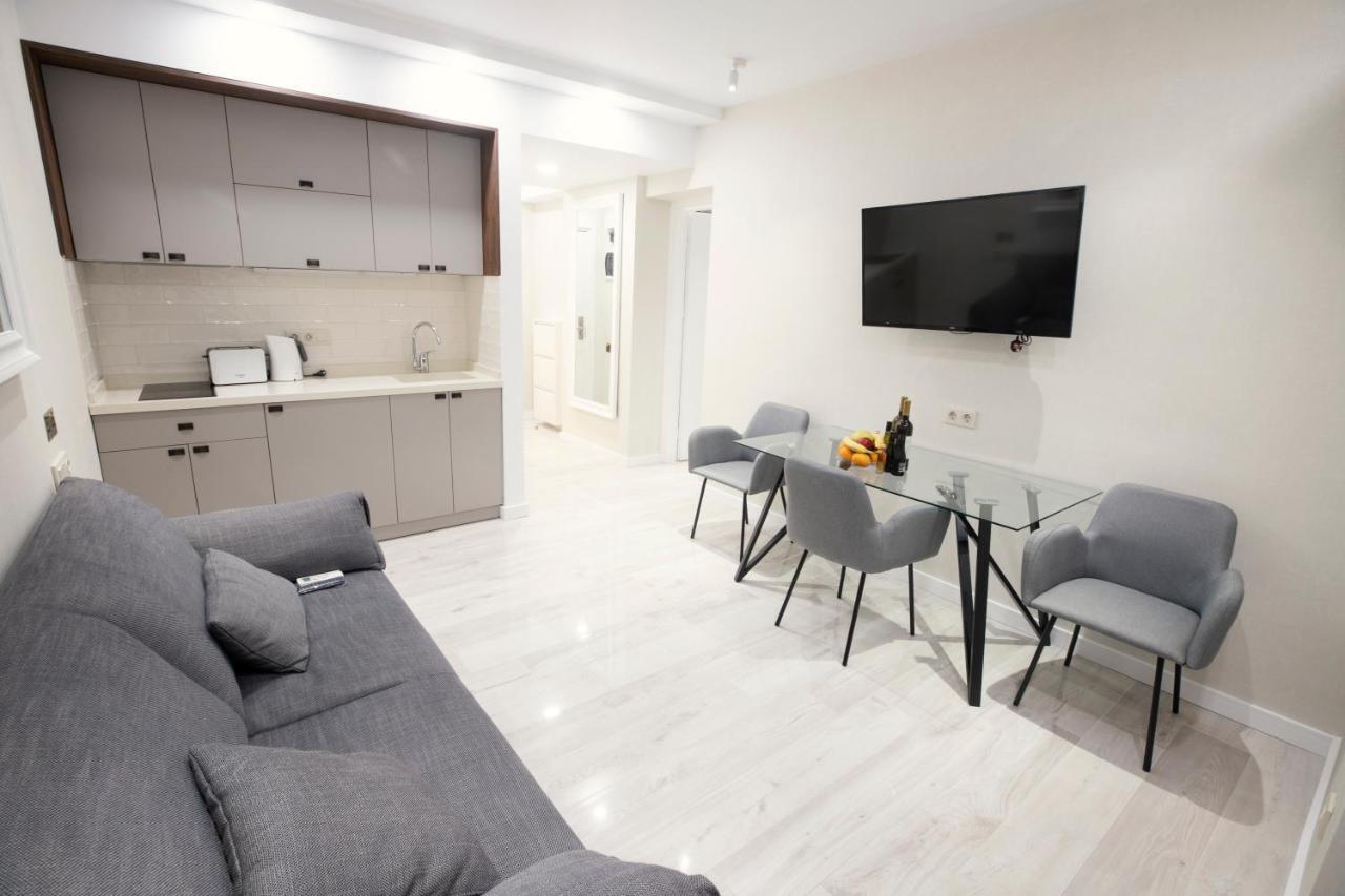 Gq Premium Apartments In Alliance Palace Batoumi Extérieur photo